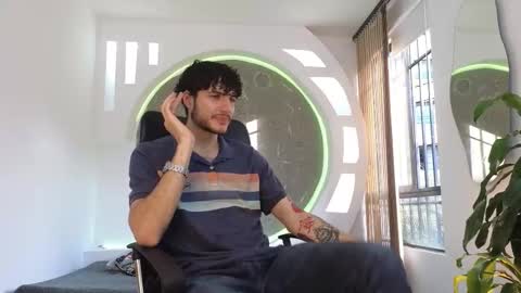 Snapshot of rafael_mendez chatting on September 15, 2025, 9:59 pm R A F A E L online show from September 15, 2025, 9:59 pm