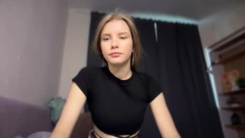 Amina online show from September 17, 2025, 7:32 am