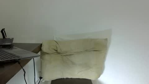 elenacam online show from February 6, 2026, 9:23 am