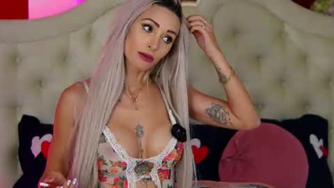 Snapshot of ragazzabellaa chatting on July 20, 2026, 10:39 am Monica online show from July 20, 2026, 10:39 am