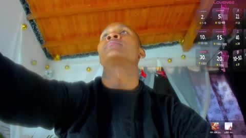 Snapshot of ragnarhot24 chatting on February 17, 2026, 4:24 pm Andres H online show from February 17, 2026, 4:24 pm