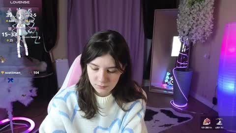 Snapshot of raiden_maid chatting on January 10, 2025, 4:12 am Betty online show from January 10, 2025, 4:12 am