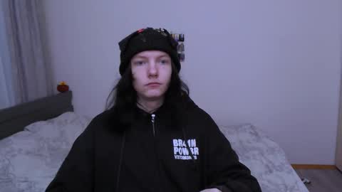 Snapshot of raidenxl chatting on November 5, 2025, 12:05 pm raidenxl online show from November 5, 2025, 12:05 pm