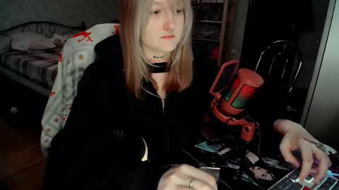 Kate online show from March 6, 2026, 2:02 pm