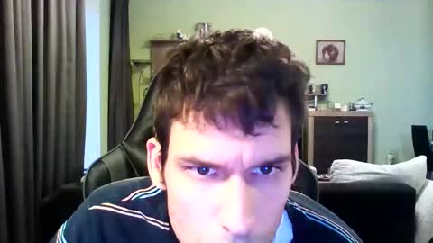 Snapshot of raimondo32 chatting on November 25, 2025, 3:34 pm Raimondo te Paste online show from November 25, 2025, 3:34 pm