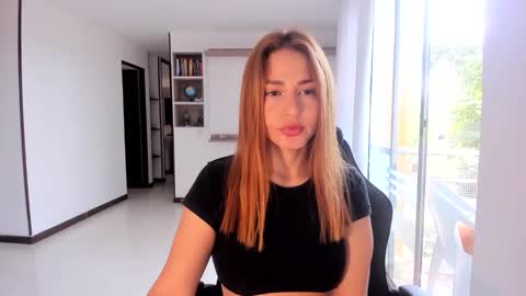 Snapshot of rainbow_jenny chatting on December 22, 2025, 5:32 pm Jennyindependent model . online show from December 22, 2025, 5:32 pm