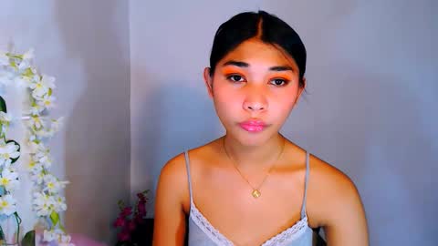 Snapshot of raindrizzle1706 chatting on November 19, 2025, 5:40 am raindrizzle1706 online show from November 19, 2025, 5:40 am