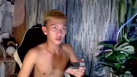 ralfhuge24 online show from October 27, 2025, 8:46 pm