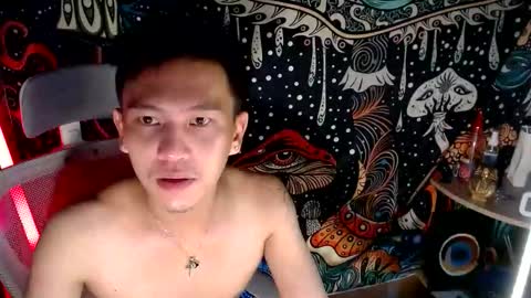 ralfhuge24 online show from May 22, 2026, 9:37 am