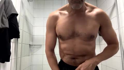 Snapshot of ramix95 chatting on September 29, 2025, 5:29 pm ramix95 online show from September 29, 2025, 5:29 pm