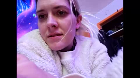 Randcandy77 online show from February 10, 2025, 7:28 pm