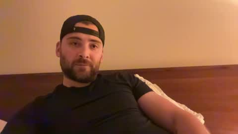 randomdude5950 online show from July 3, 2026, 2:18 am