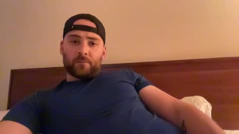 randomdude5950 online show from August 10, 2026, 2:26 am