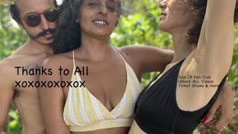 Snapshot of randomshuffle chatting on February 11, 2025, 5:29 pm MR DJ Randomshuffle friends playing with sexual energy live - OMG we are back online show from February 11, 2025, 5:29 pm