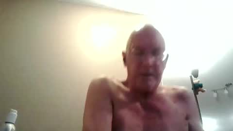 Snapshot of randyfit50 chatting on December 28, 2024, 2:33 am Randy online show from December 28, 2024, 2:33 am