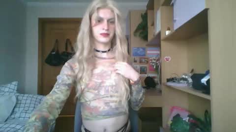 Ranya online show from March 9, 2026, 3:38 pm