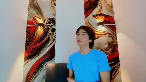 Snapshot of raphael_nyon1 chatting on June 16, 2026, 3:53 am raphael_nyon1 online show from June 16, 2026, 3:53 am