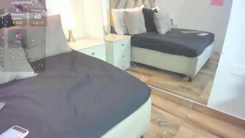 Raquel Moore  online show from January 17, 2026, 2:44 pm