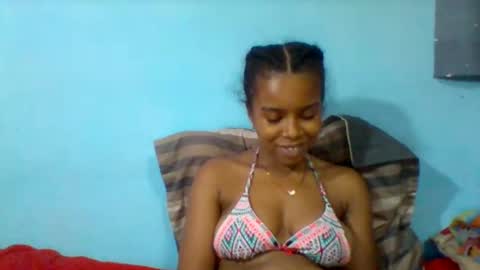 rasoelysca online show from January 5, 2026, 6:33 pm