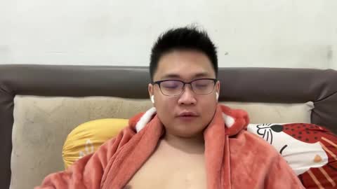 Snapshot of ratedepic17 chatting on March 7, 2025, 7:27 pm randomnaut online show from March 7, 2025, 7:27 pm