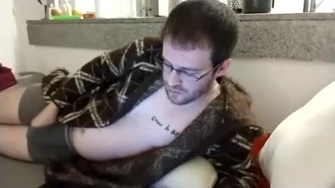 Snapshot of raven_87 chatting on May 12, 2026, 1:36 am Raven online show from May 12, 2026, 1:36 am