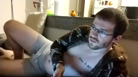 Snapshot of raven_87 chatting on May 19, 2026, 1:22 am Raven online show from May 19, 2026, 1:22 am