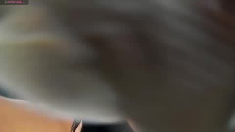 Raven Foxxy online show from April 17, 2026, 5:32 am