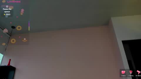 Snapshot of raven_loove chatting on February 13, 2026, 8:16 pm raven_loove online show from February 13, 2026, 8:16 pm