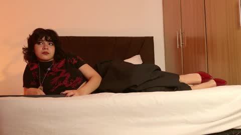   online show from May 25, 2026, 11:49 am