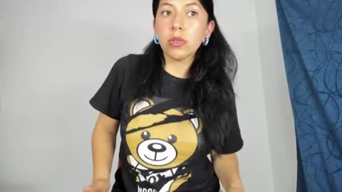 Snapshot of raven_rouge chatting on December 3, 2024, 7:32 am gata online show from December 3, 2024, 7:32 am