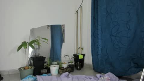 Snapshot of raven_rouge chatting on March 12, 2025, 7:57 am gata online show from March 12, 2025, 7:57 am