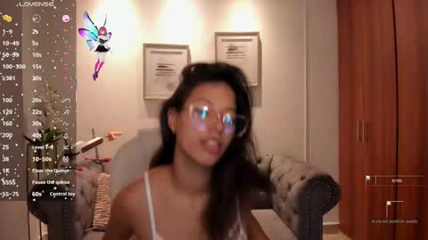 Snapshot of raven_stonee chatting on October 15, 2025, 3:28 am Raven online show from October 15, 2025, 3:28 am