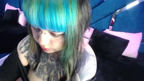 Snapshot of ravenceleste_ chatting on October 3, 2025, 3:14 am Raven Celeste online show from October 3, 2025, 3:14 am