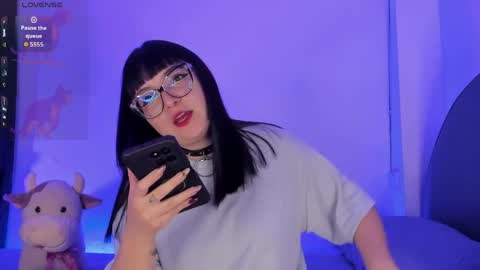 Raven  online show from April 11, 2026, 1:43 am