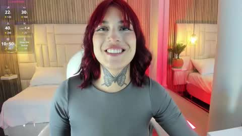 Snapshot of ravenn21 chatting on February 21, 2026, 11:44 am Raven online show from February 21, 2026, 11:44 am