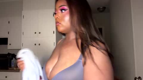 raventhebigbodybitch online show from February 8, 2025, 12:28 am