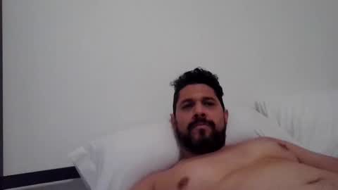 Snapshot of ravic2023 chatting on November 19, 2025, 11:38 pm ravic2023 online show from November 19, 2025, 11:38 pm