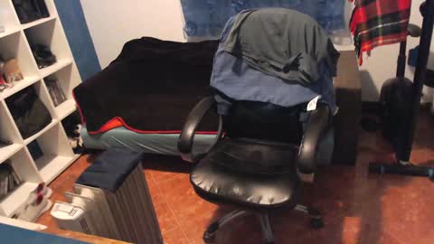 ravingr3d3 online show from February 8, 2025, 10:51 pm