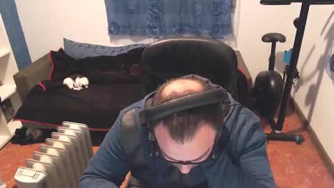 ravingr3d3 online show from February 13, 2025, 10:22 pm