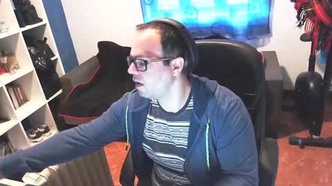 ravingr3d3 online show from February 18, 2025, 9:10 am