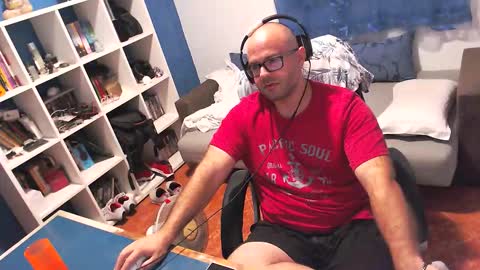 ravingr3d3 online show from October 10, 2025, 11:37 pm