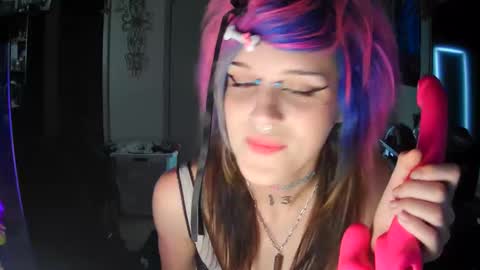 Snapshot of ravynstar13 chatting on October 1, 2025, 3:01 am ravynstar13 online show from October 1, 2025, 3:01 am