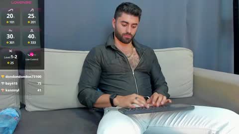 Snapshot of rawadam chatting on December 3, 2024, 10:28 am Adam online show from December 3, 2024, 10:28 am