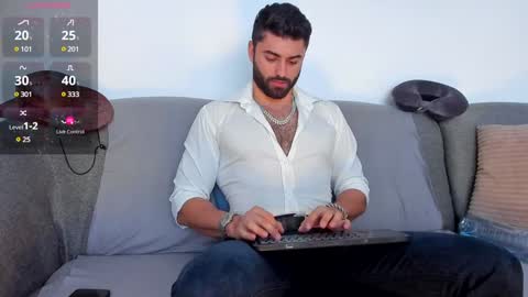 Snapshot of rawadam chatting on January 24, 2025, 6:46 am Adam online show from January 24, 2025, 6:46 am