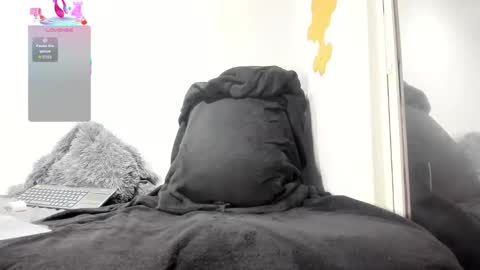 rayfit90 online show from March 12, 2026, 9:54 pm