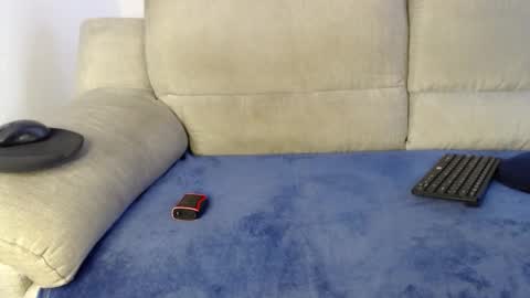 Snapshot of raycatt chatting on February 7, 2026, 6:11 pm Ray online show from February 7, 2026, 6:11 pm