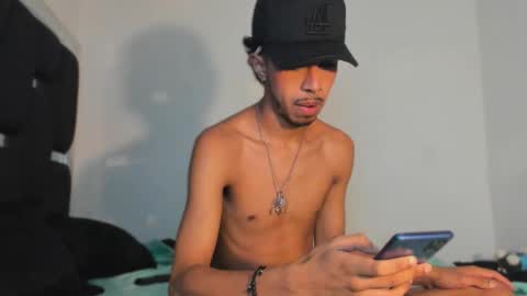 Snapshot of raydevil_ chatting on October 15, 2025, 11:05 pm Rayn online show from October 15, 2025, 11:05 pm