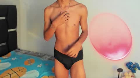 Rayn online show from February 1, 2026, 7:45 pm