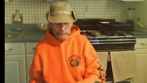 Ray online show from October 27, 2025, 8:02 pm