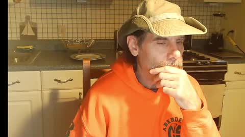 Ray online show from October 28, 2025, 8:07 am